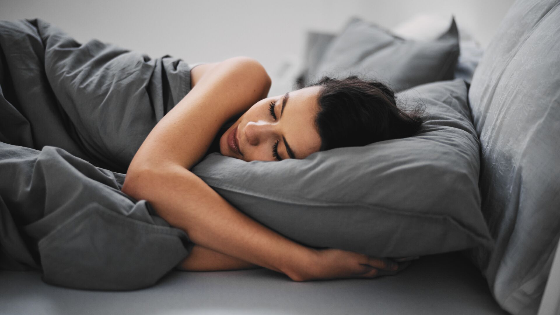 ¿Cuál es la mejor almohada para dormir de lado?